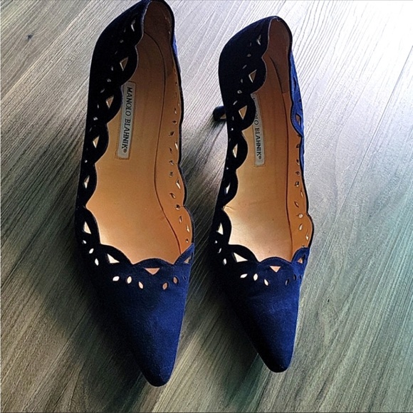 Manolo Blahnik Shoes - Manolo Blahnik 2'5" Pump